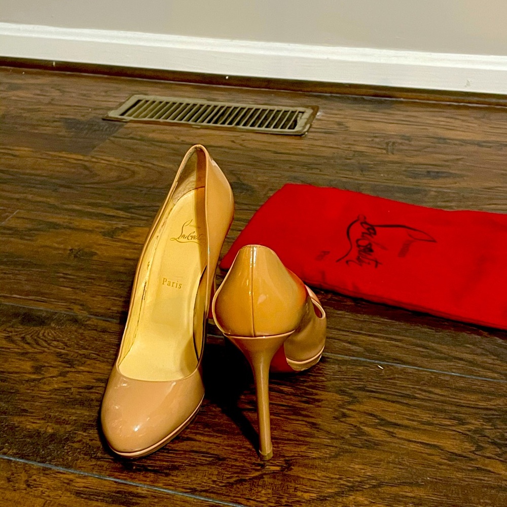 Christian Louboutin Women Pump